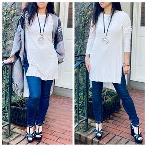 Ivory high low side slits tunic top